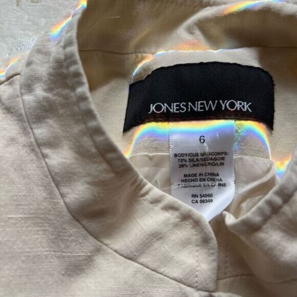 Jones New York Silk and Linen collarless blazer - Picture 10 of 14